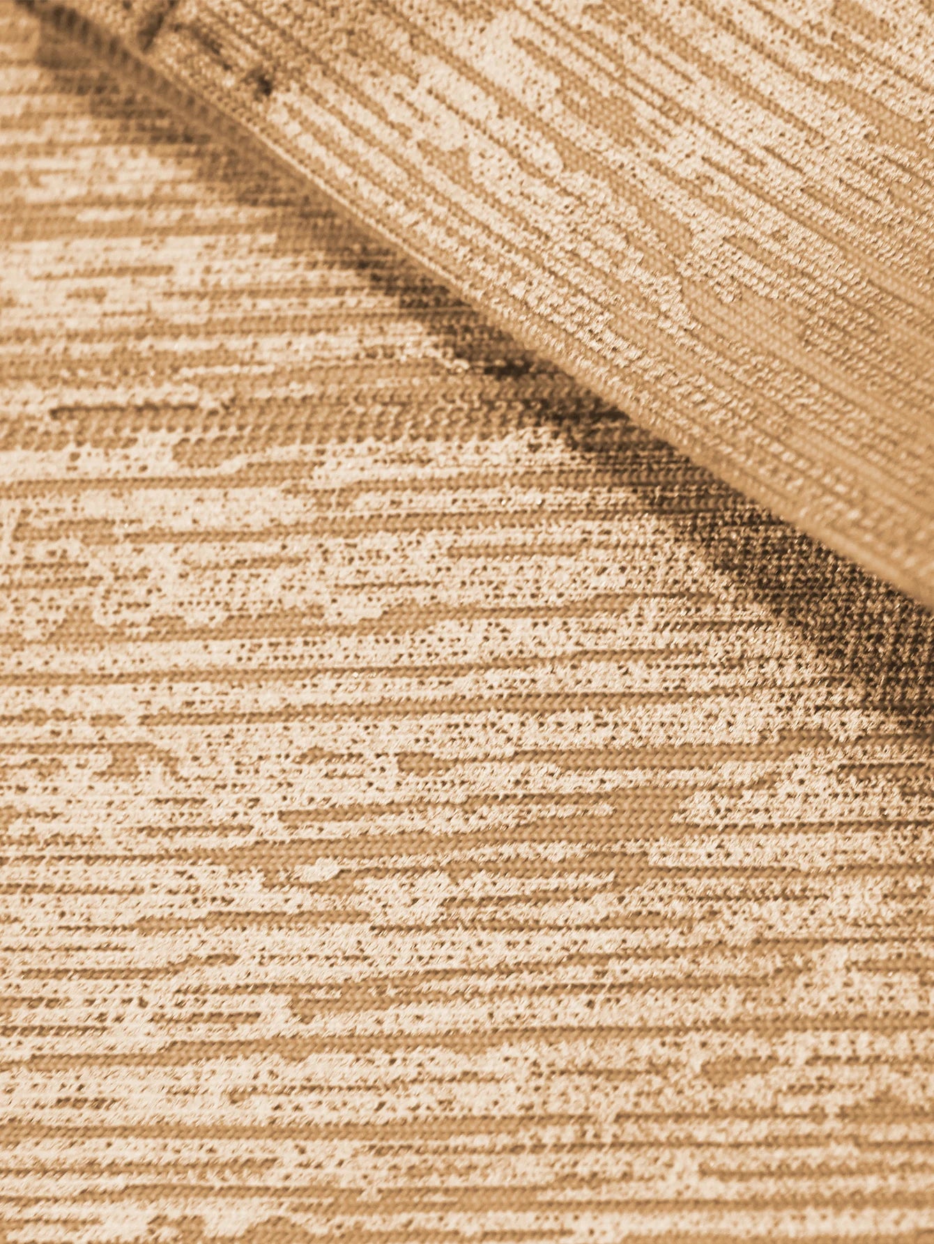 robe beige dorée