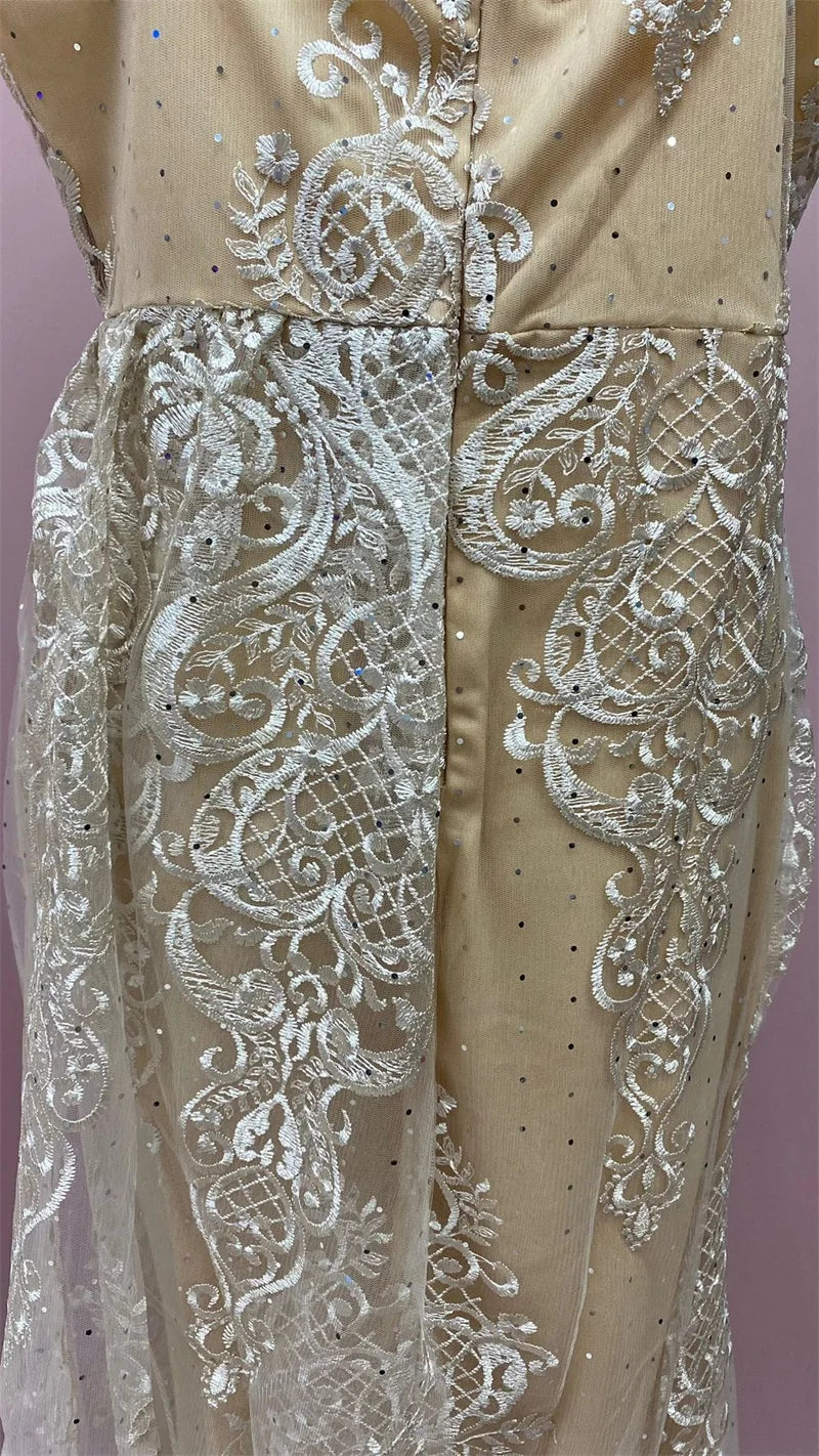 robe blanc et doré
