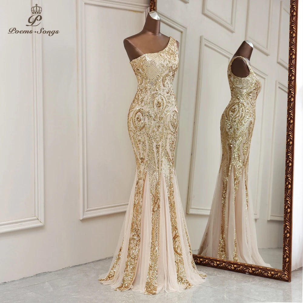 robe blanche et dorée