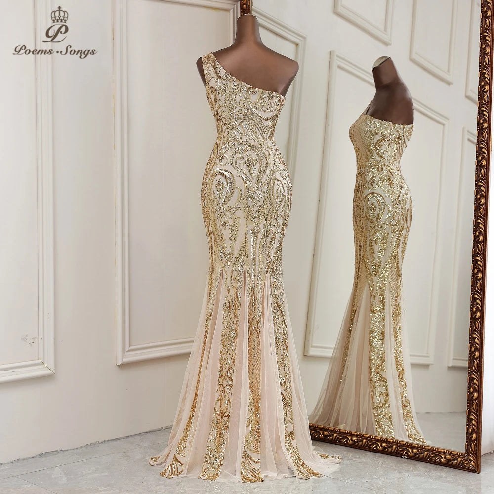 robe blanche et dorée