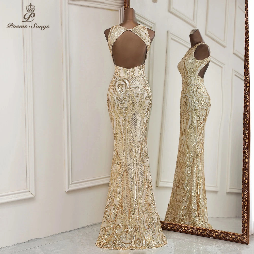 robe dorée et blanche
