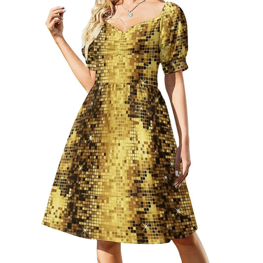 robe couleur dorée